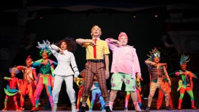 Bob Esponja, O Musical!, sucesso da Broadway, ganha montagem brasileira e estreia no Teatro Sérgio Cardoso