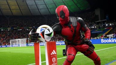 Deadpool Invade Jogo da Eurocopa 2024